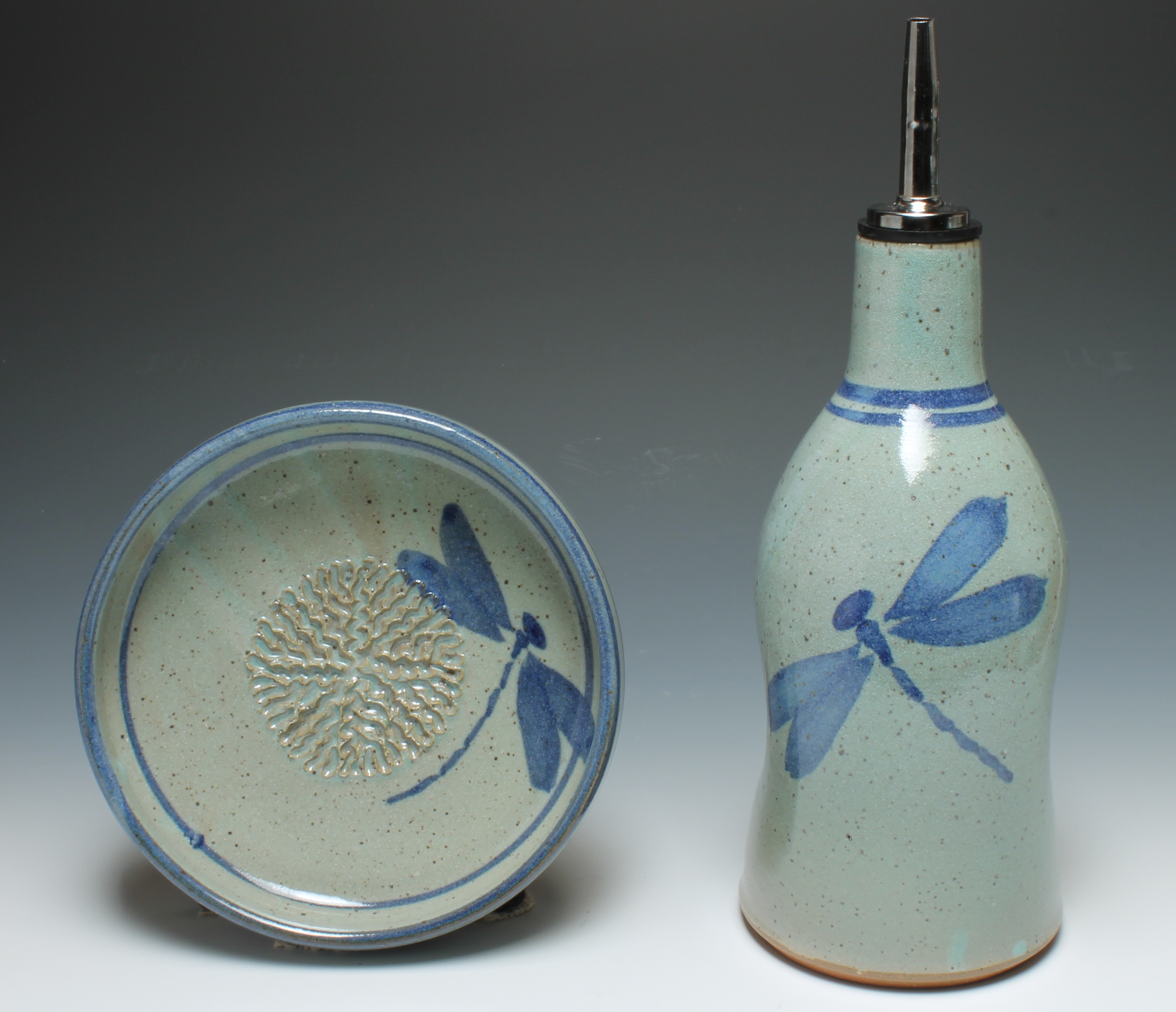 Olive oil dipping dish with garlic grater Printemps Pottery