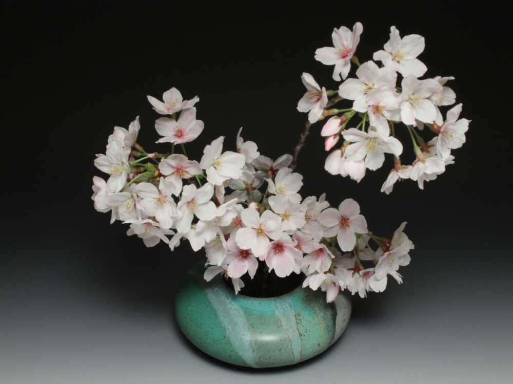 Ikebana flower arranging pot in Ocean glaze Printemps Pottery